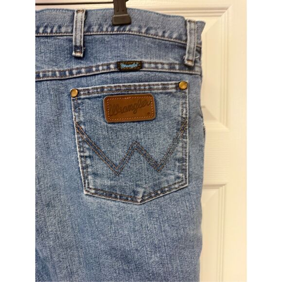 Wrangler 36 Slim Fit Cool Vantage Jeans sz 42X30 EUC - Picture 7 of 8